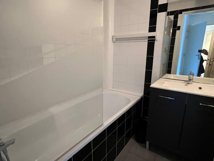 Appartement Dubb Yourhosthelper à Caen Extérieur photo